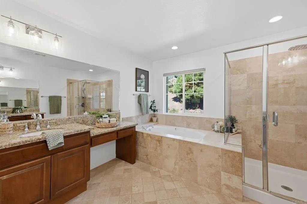 1605 Reflection Street, San Marcos, CA 92078 1605 Reflection Street, San Marcos, CA 92078