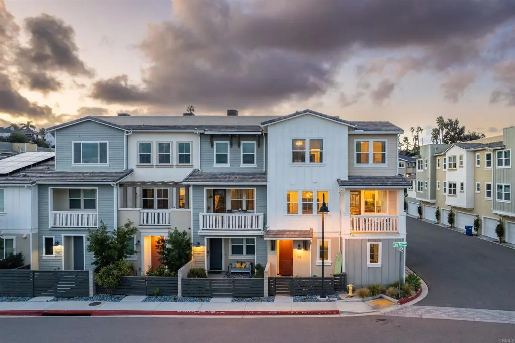 1115 Sea Glass Way, Oceanside, CA 92054