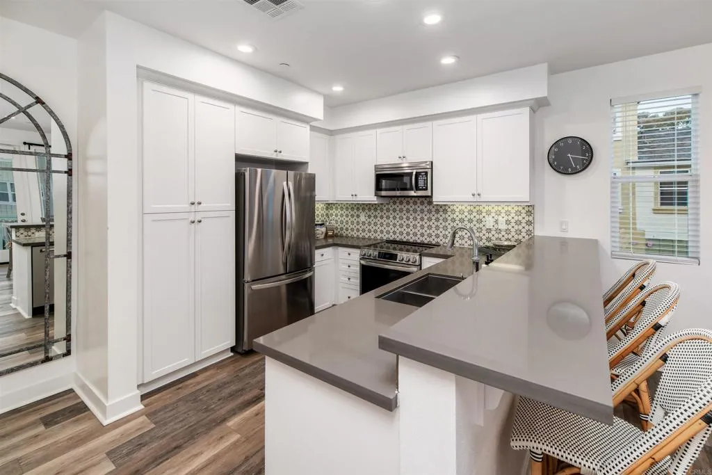 1115 Sea Glass Way, Oceanside, CA 92054