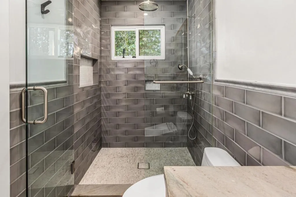https://cdn.realtyfeed.com/cdn/127/307108282/ae043d91863a68468245b9a803bd409e.webp