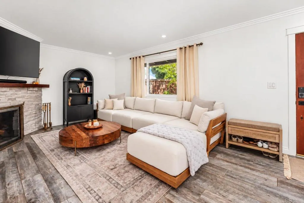https://cdn.realtyfeed.com/cdn/127/307108282/fadcd7af1f34160ea5f698ffcaa6dfb4.webp