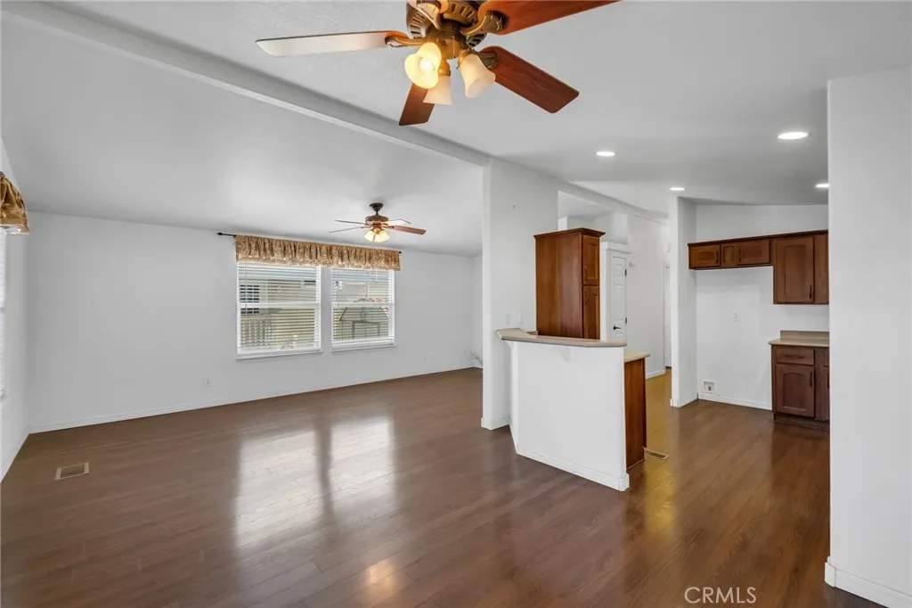 49 Ellen, #49, Oceanside, CA 92058 49 Ellen, #49, Oceanside, CA 92058