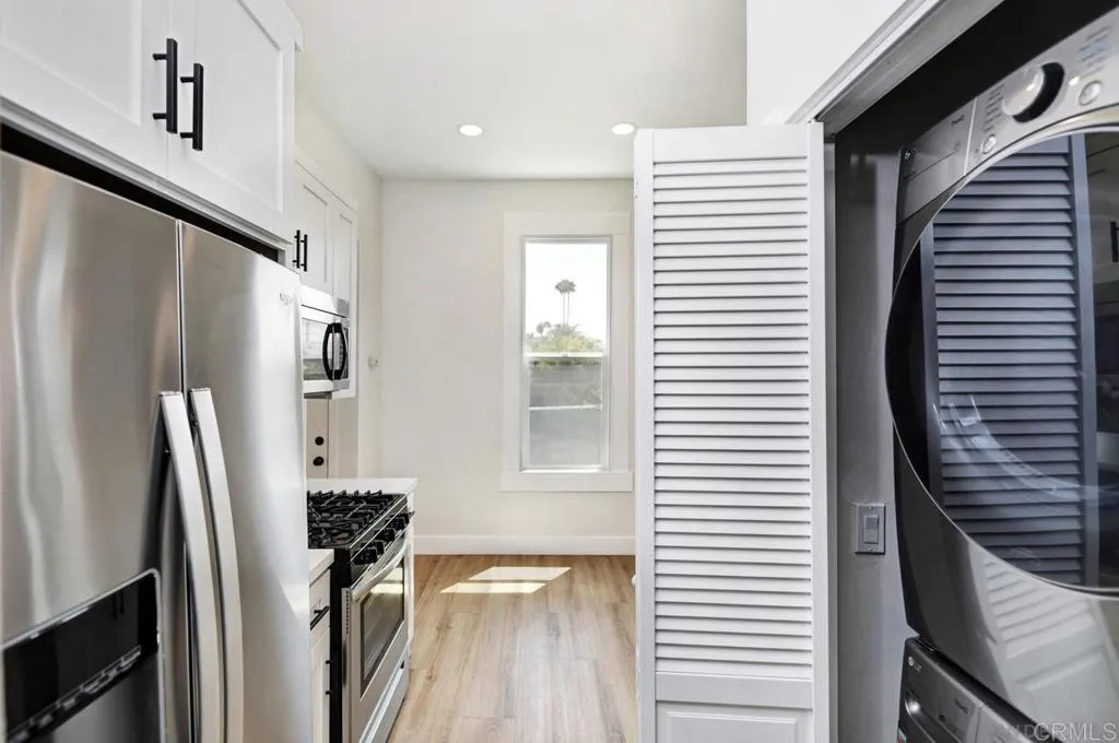 6250-6256 Stewart St, San Diego, CA 92115