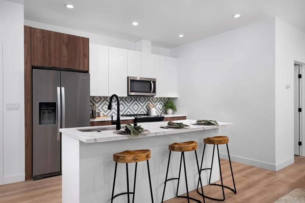 6250-6256 Stewart St, San Diego, CA 92115