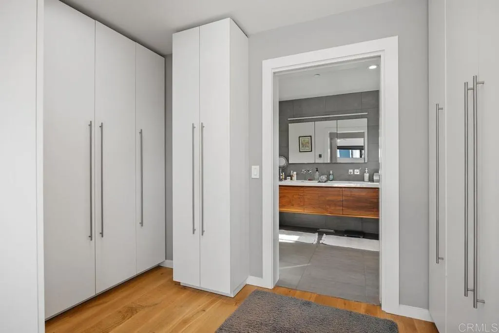 https://cdn.realtyfeed.com/cdn/127/307108499/bb0597d192378ad11a2ea796aa119866.webp