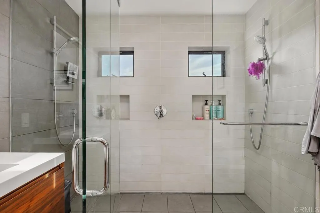 https://cdn.realtyfeed.com/cdn/127/307108499/ec7e9c213d8bfd209b37332e8eca60e9.webp