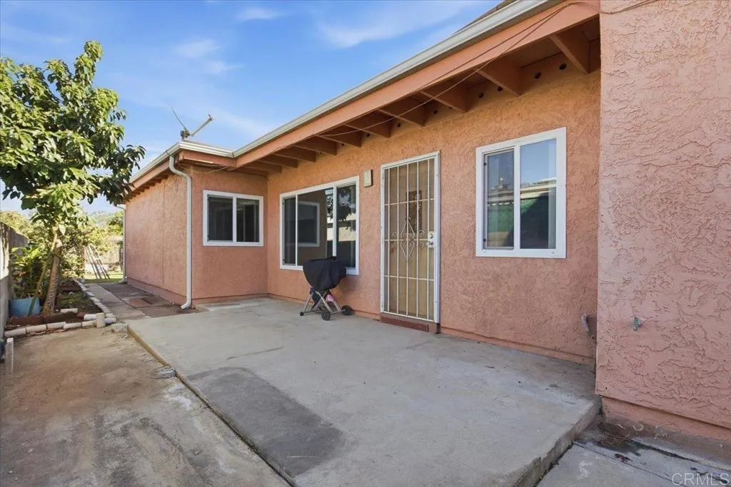 https://cdn.realtyfeed.com/cdn/127/307108544/2c73f7c8d7ac325cca43c1320911df88.webp