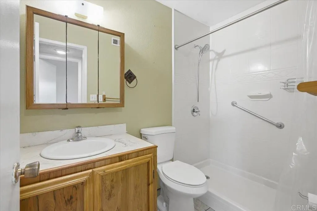 https://cdn.realtyfeed.com/cdn/127/307108544/aa1fadf28f508daec8c9b6cf82c4bbbb.webp