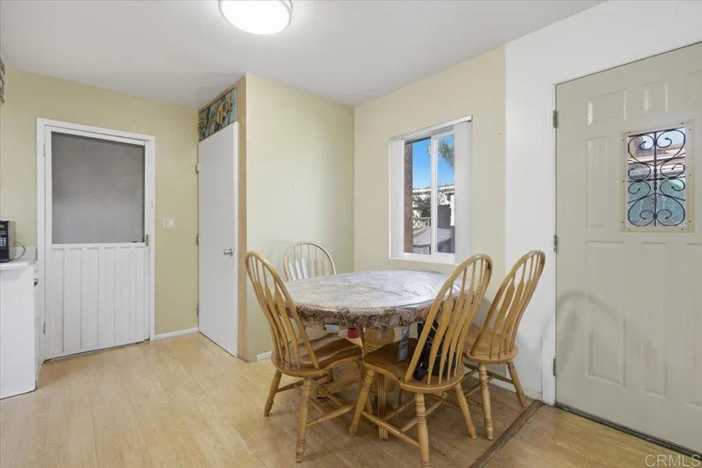 https://cdn.realtyfeed.com/cdn/127/307108544/b0ca4330ac5c505673b8eb3b6c71adbe.webp