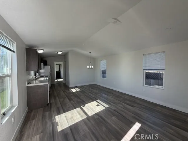 https://cdn.realtyfeed.com/cdn/127/307108596/260ce5690b252830851970de26ee9195.webp
