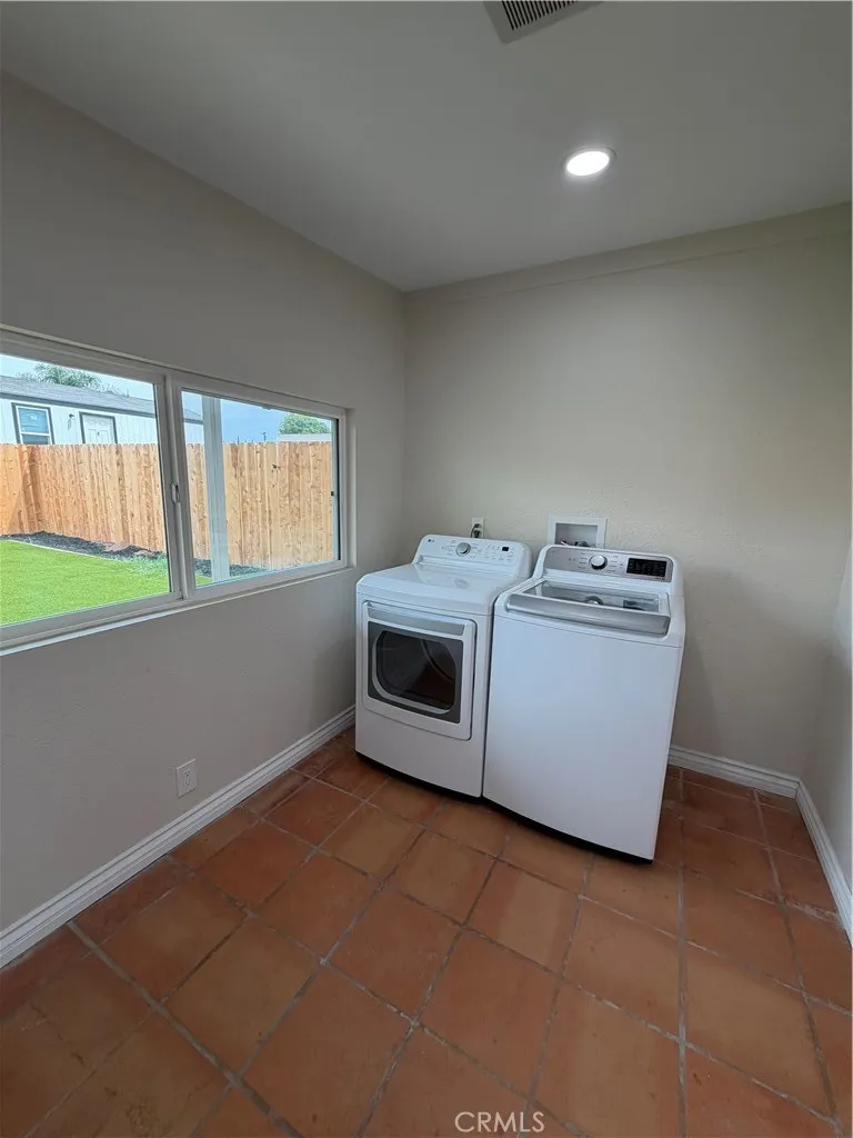 https://cdn.realtyfeed.com/cdn/127/307108596/2cef6ffc9d53e09771a4538221b6d5ee.webp