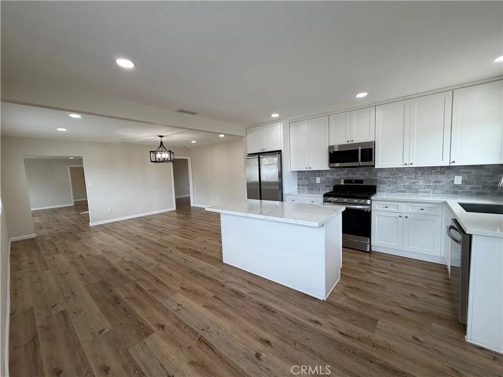 https://cdn.realtyfeed.com/cdn/127/307108596/6c5861989e20c8adaf17d83a0bfd4697.webp