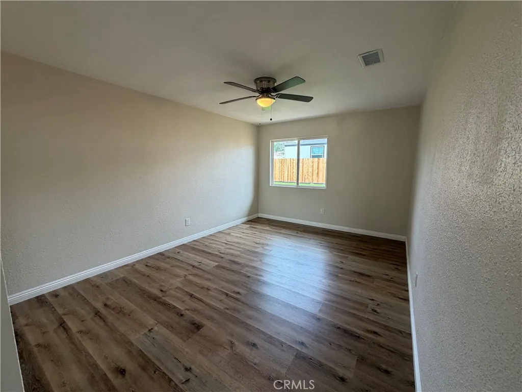 https://cdn.realtyfeed.com/cdn/127/307108596/ff69f6b9fc5b51310b324aabcda966e9.webp
