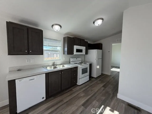 https://cdn.realtyfeed.com/cdn/127/307108596/ffe7cdd80d2c6a482b1627953e65a62a.webp