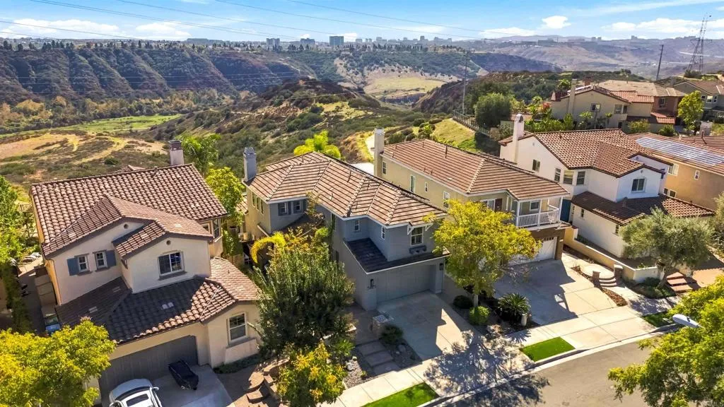 5815 Gablewood Way, San Diego, CA 92130 5815 Gablewood Way, San Diego, CA 92130