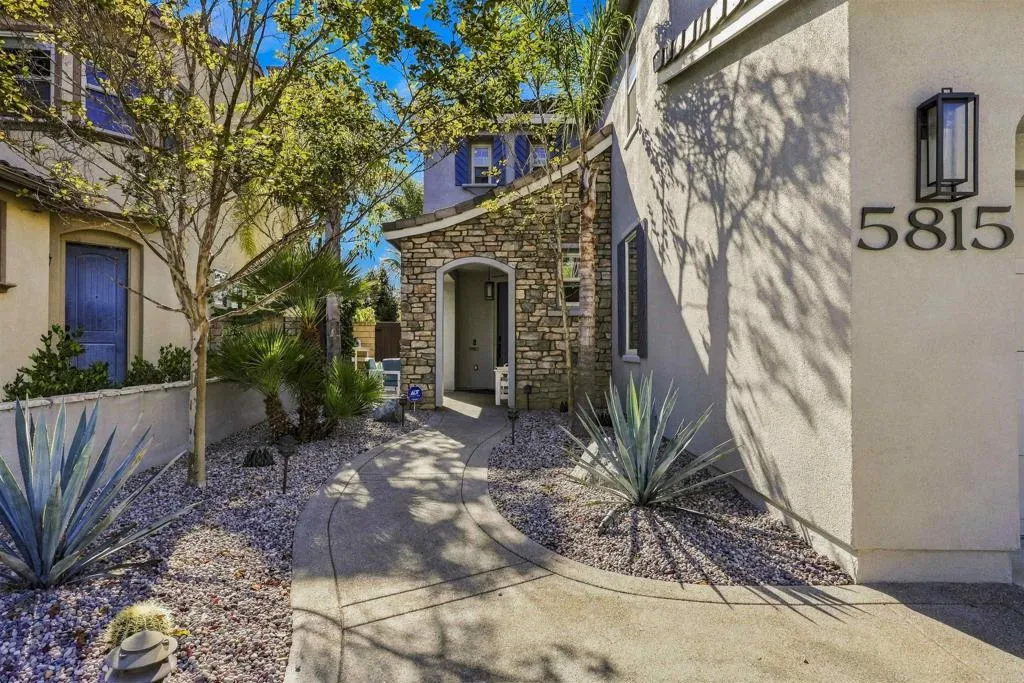 5815 Gablewood Way, San Diego, CA 92130 5815 Gablewood Way, San Diego, CA 92130