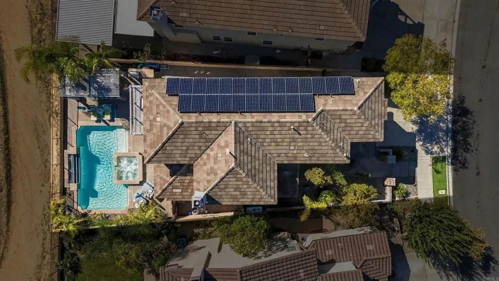 5815 Gablewood Way, San Diego, CA 92130 5815 Gablewood Way, San Diego, CA 92130