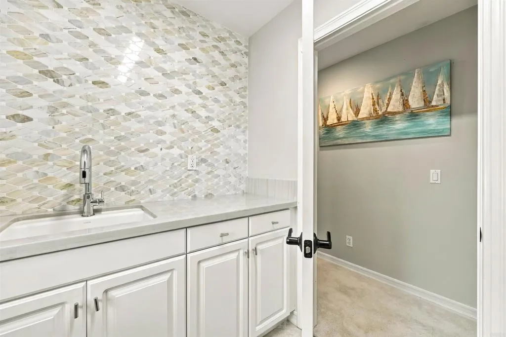 5815 Gablewood Way, San Diego, CA 92130 5815 Gablewood Way, San Diego, CA 92130