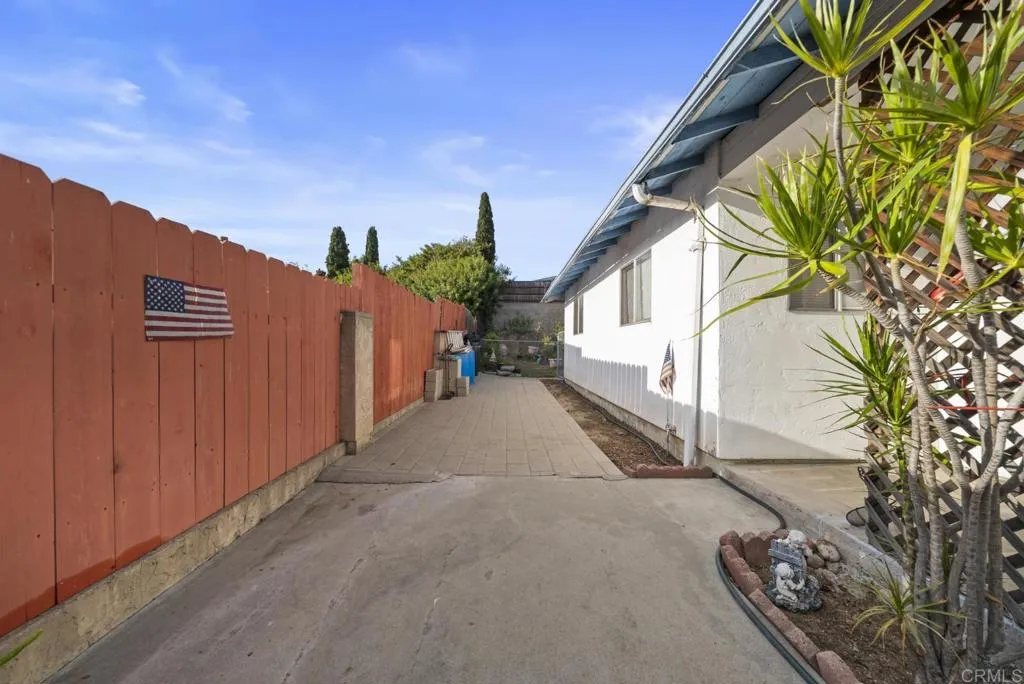 2325 E 14Th Street, National City, CA 91950 2325 E 14Th Street, National City, CA 91950