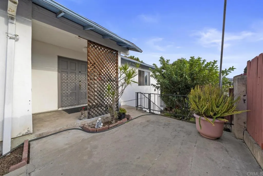 2325 E 14Th Street, National City, CA 91950 2325 E 14Th Street, National City, CA 91950