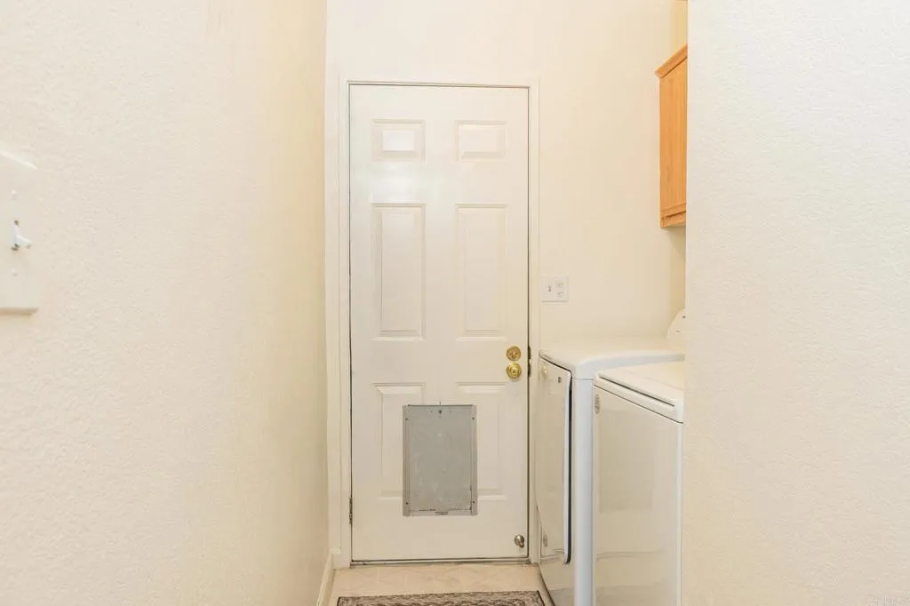 15935 Spring Oaks Rd., El Cajon, CA 92021 15935 Spring Oaks Rd., El Cajon, CA 92021