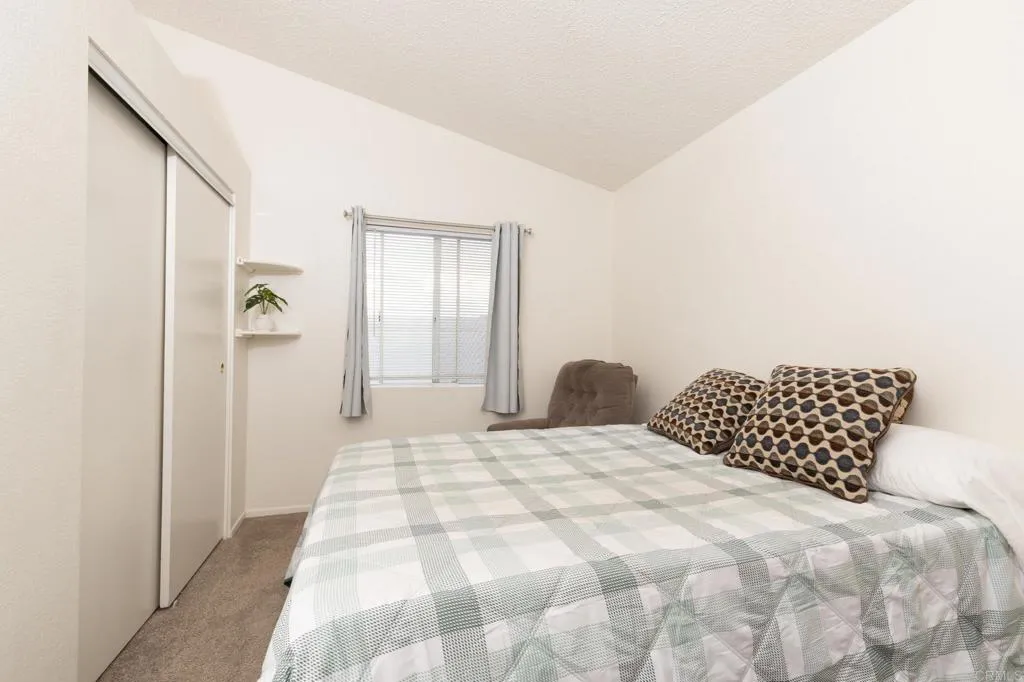 15935 Spring Oaks Rd., El Cajon, CA 92021 15935 Spring Oaks Rd., El Cajon, CA 92021