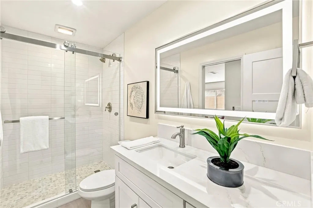 4661 Redwood Street, San Diego, CA 92105 Downstairs full bathroom