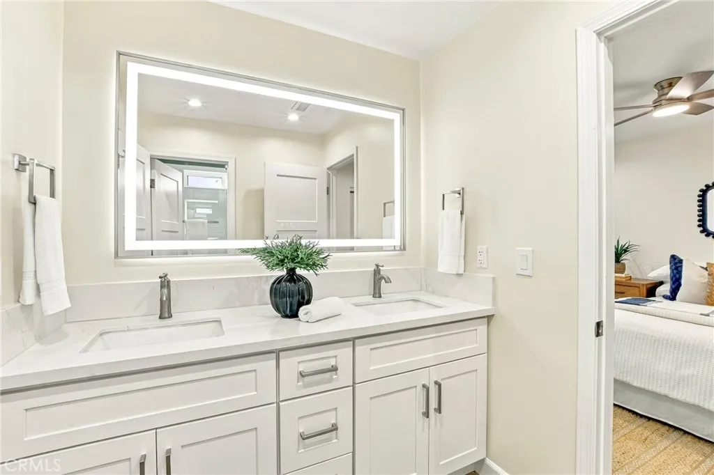 4661 Redwood Street, San Diego, CA 92105 4661 Redwood Street, San Diego, CA 92105