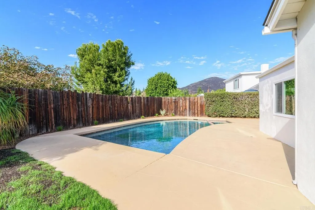 6754 Sunny Brae Dr, San Diego, CA 92119 6754 Sunny Brae Dr, San Diego, CA 92119