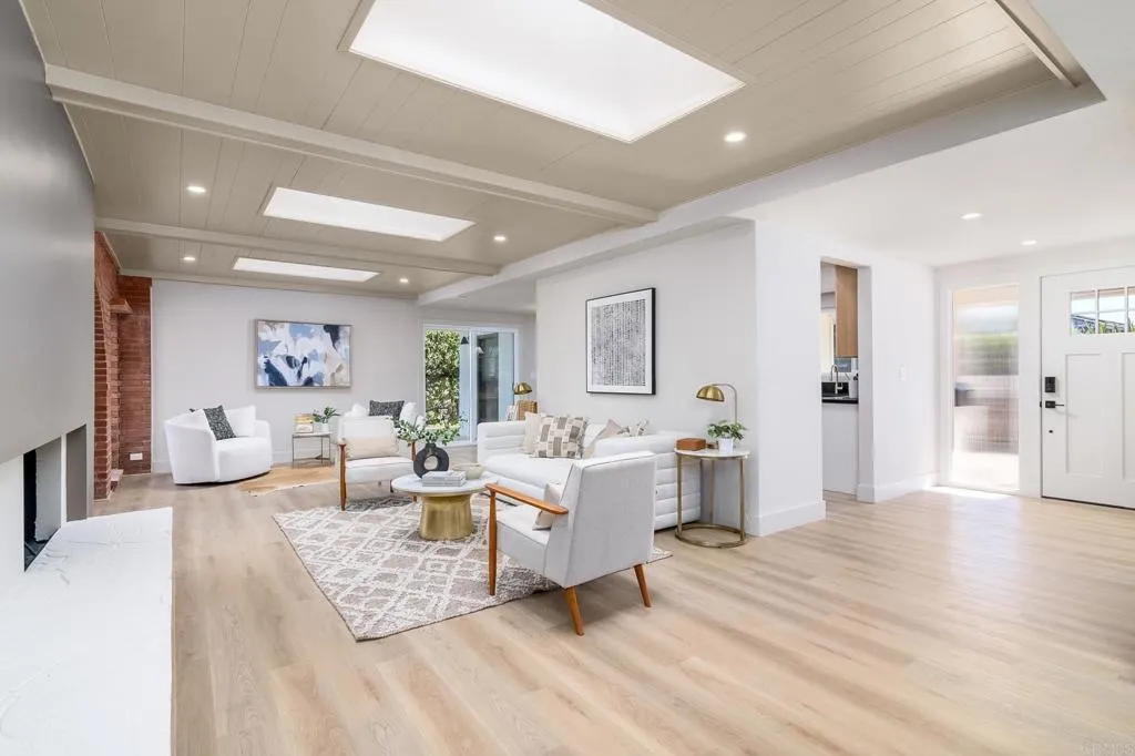 6754 Sunny Brae Dr, San Diego, CA 92119 6754 Sunny Brae Dr, San Diego, CA 92119
