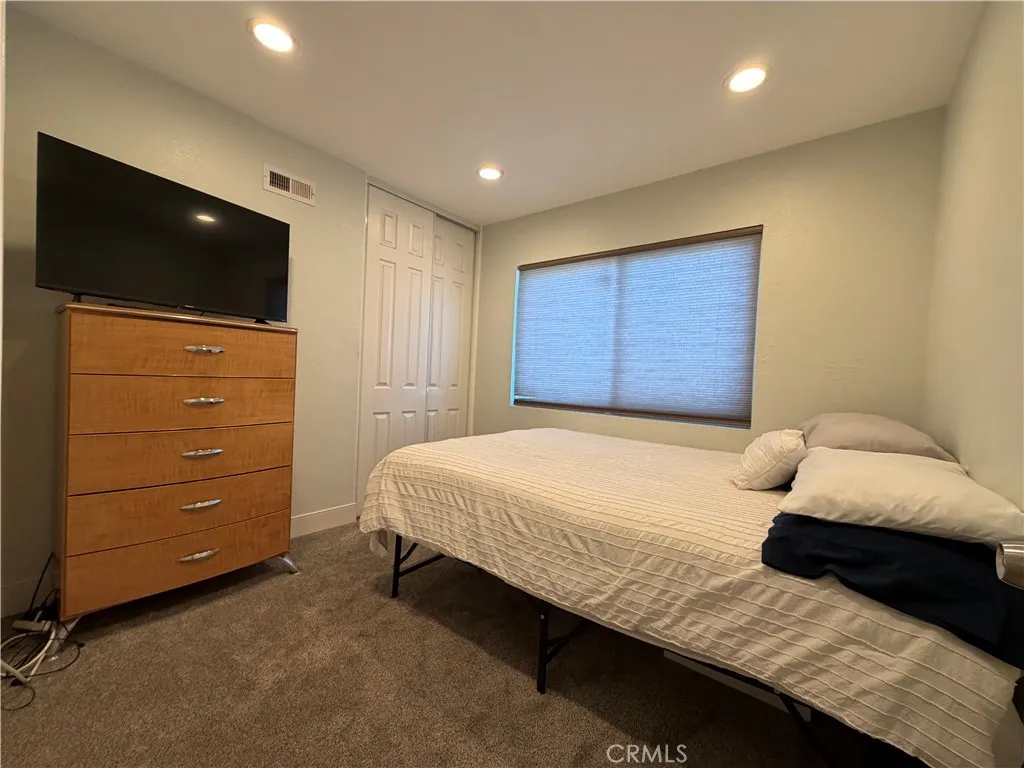 https://cdn.realtyfeed.com/cdn/127/307108947/4a9180205ca011d4ae3ccc5e8aa62de7.webp