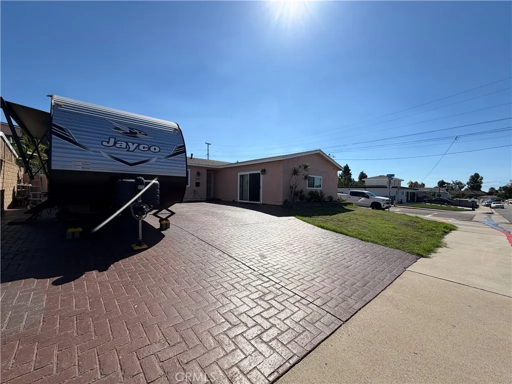 https://cdn.realtyfeed.com/cdn/127/307108947/fb84da068ad2835037dda92e6008fcab.webp