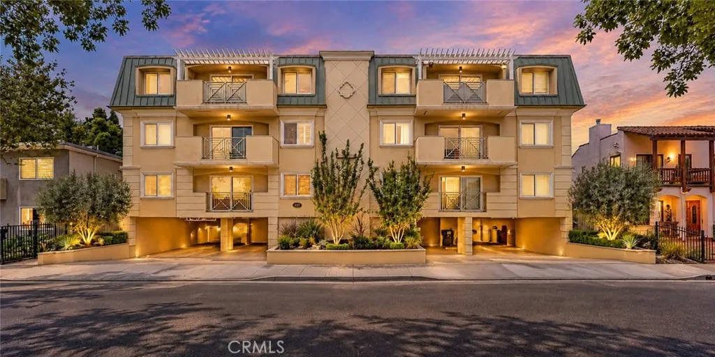 West Hollywood, CA 90069