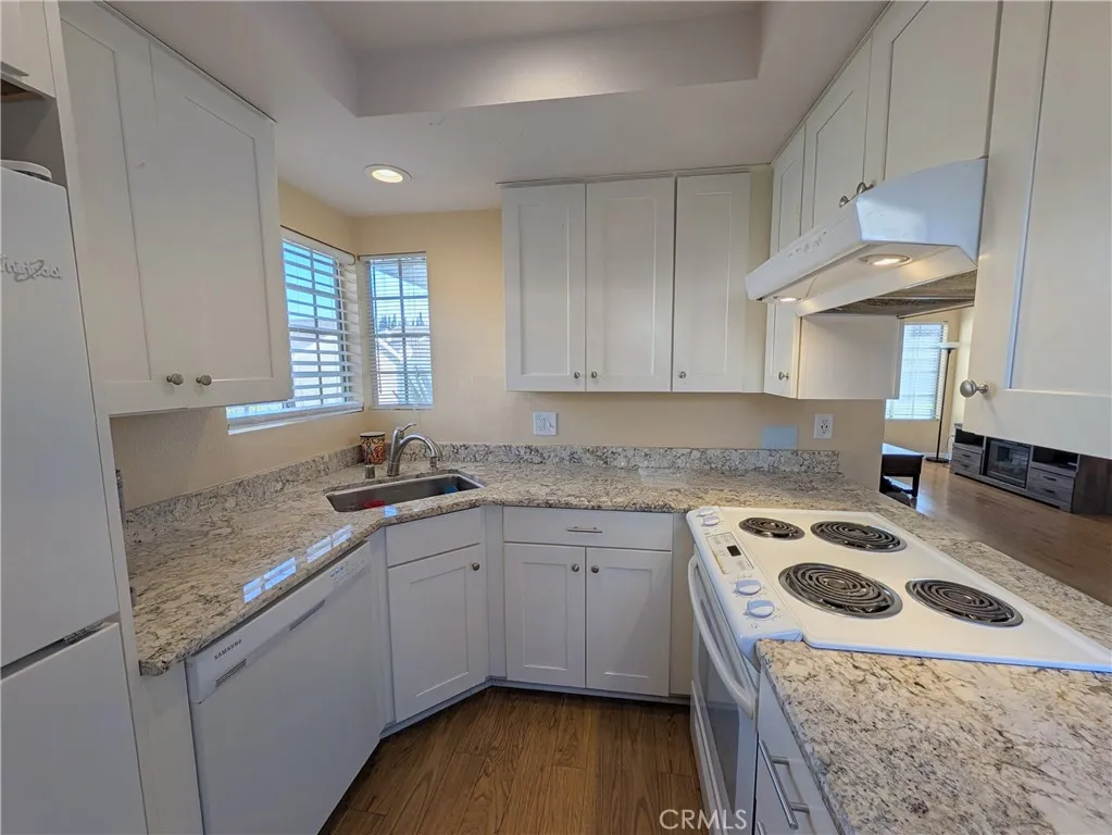 346 Riverview Way, Oceanside, CA 92057 346 Riverview Way, Oceanside, CA 92057