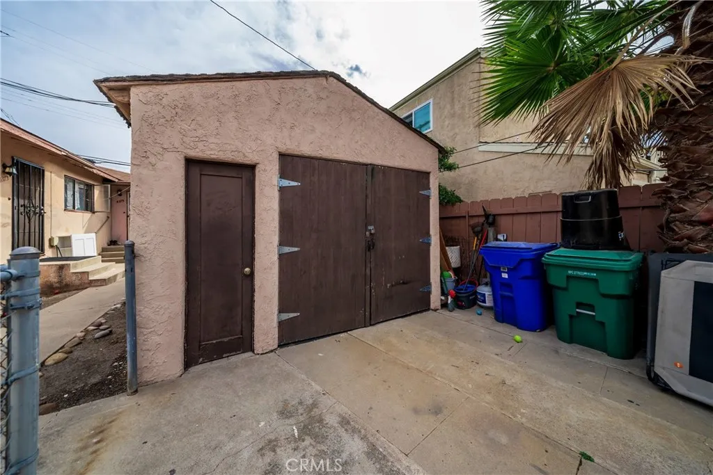 4373 Cherokee, San Diego, CA 92104 Unit 1 detached garage