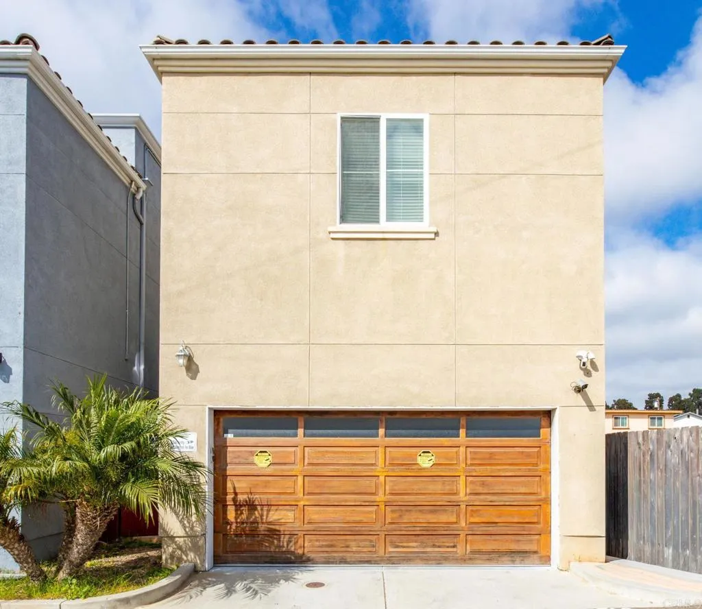 https://cdn.realtyfeed.com/cdn/127/307109064/0f8e70e17aeaf4a6a684de65442dcd83.webp