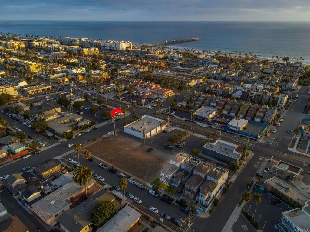 https://cdn.realtyfeed.com/cdn/127/307109064/a4231fc08ed81d43edafbeb7b284934b.webp