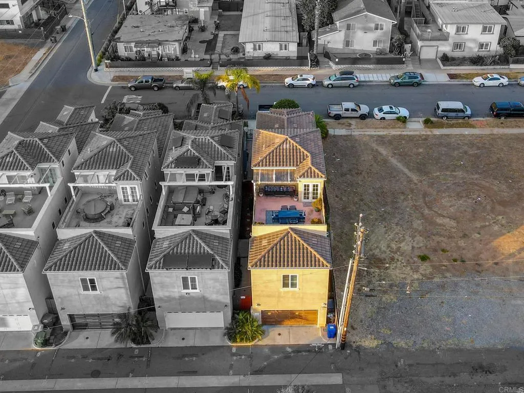 https://cdn.realtyfeed.com/cdn/127/307109064/bddfe5370ae5263a671df35e3b763c7d.webp