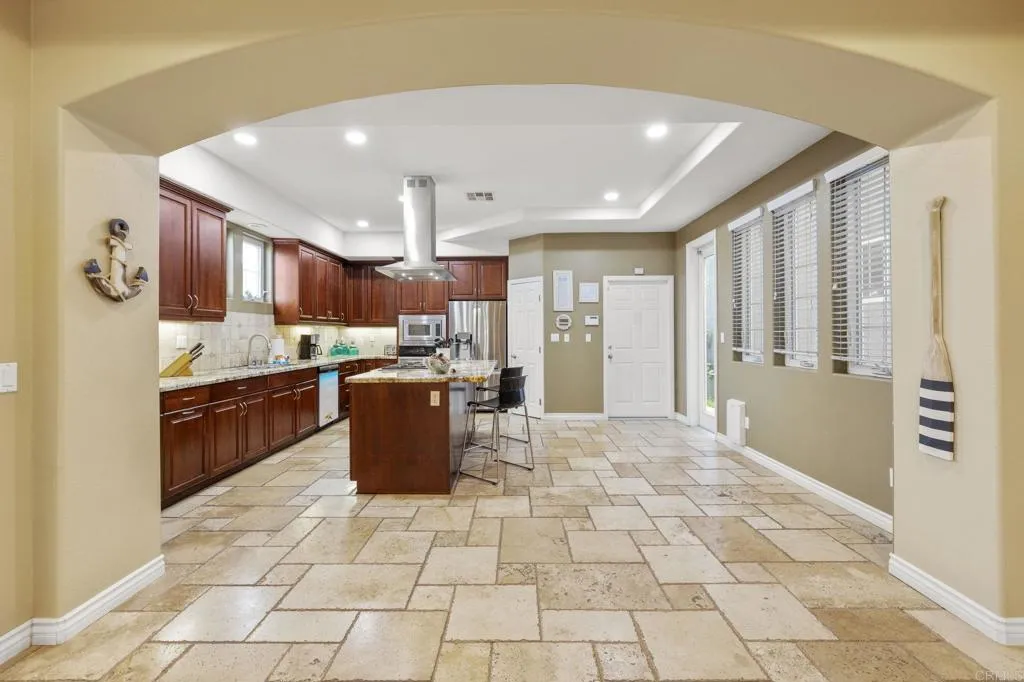 https://cdn.realtyfeed.com/cdn/127/307109064/e6a103b1b12efd9623ae40c5a64b86d2.webp