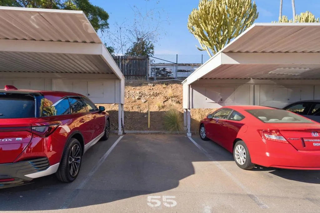 https://cdn.realtyfeed.com/cdn/127/307109065/ebe47c229e0619eaa65b27c2fb35bbed.webp