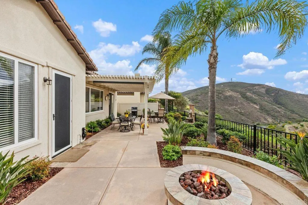 https://cdn.realtyfeed.com/cdn/127/307109129/4ebcb8ed8059462f9b44308c82570d55.webp