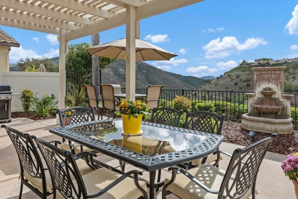 https://cdn.realtyfeed.com/cdn/127/307109129/922929274d9ae170e4ce1d9d7c5aaf85.webp