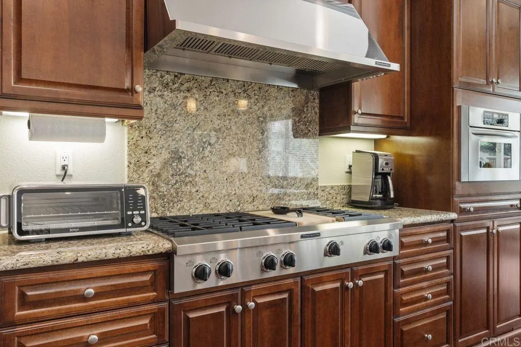 https://cdn.realtyfeed.com/cdn/127/307109129/c780f9ee2ffbb6e61474414b5e7da54f.webp