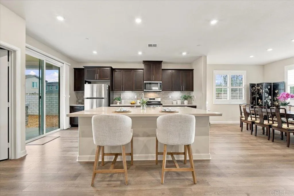 27861 Silo Lane, Valley Center, CA 92082 27861 Silo Lane, Valley Center, CA 92082
