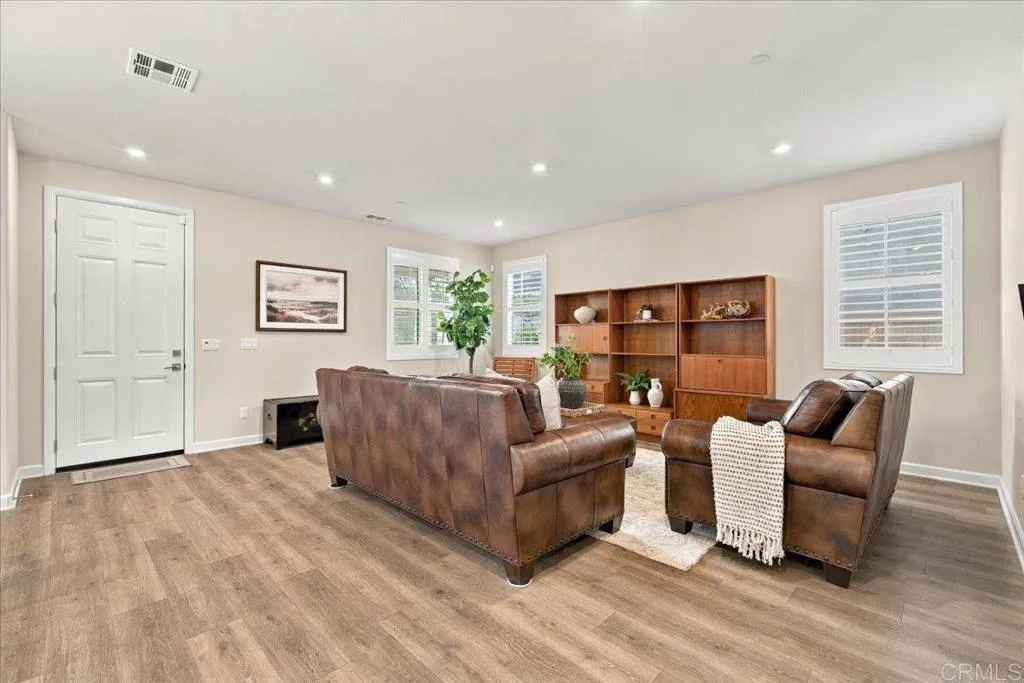 27861 Silo Lane, Valley Center, CA 92082 27861 Silo Lane, Valley Center, CA 92082