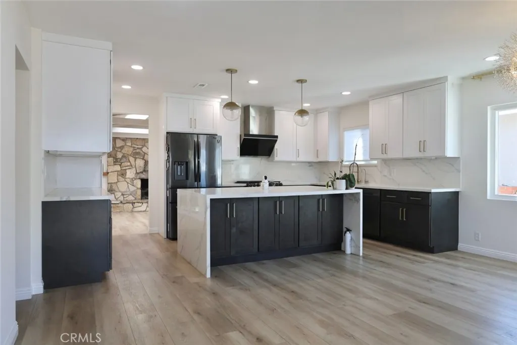 Costa Mesa, CA 92627