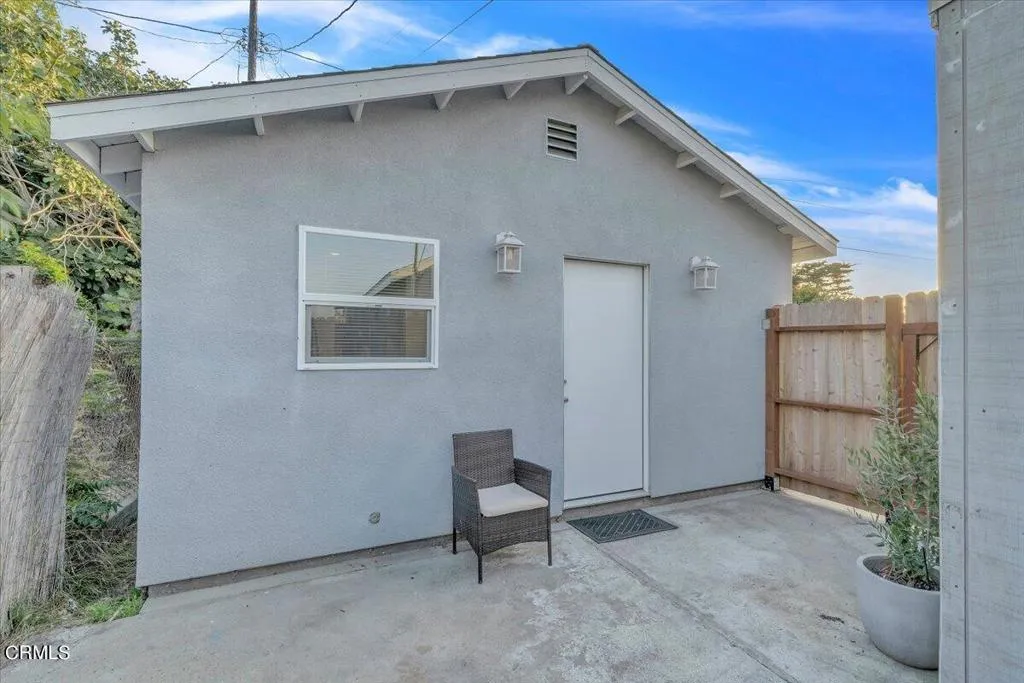 Los Angeles, CA 90047