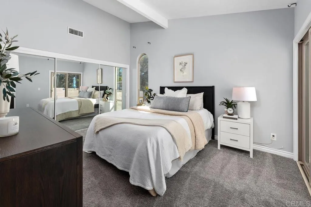 8771 Caminito Sueno, La Jolla, CA 92037