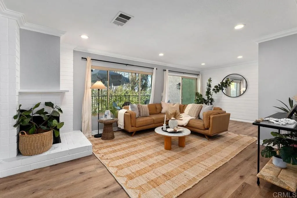 8771 Caminito Sueno, La Jolla, CA 92037