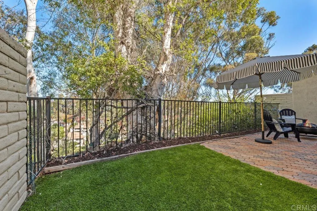 8771 Caminito Sueno, La Jolla, CA 92037